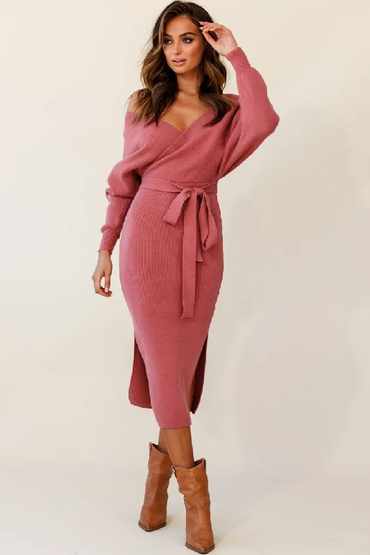 Cameo Batwing Knit Midi Dress Rose