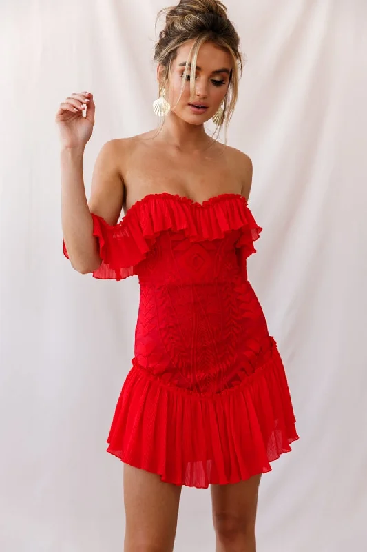 Dreamy Off-Shoulder Mini Dress Red