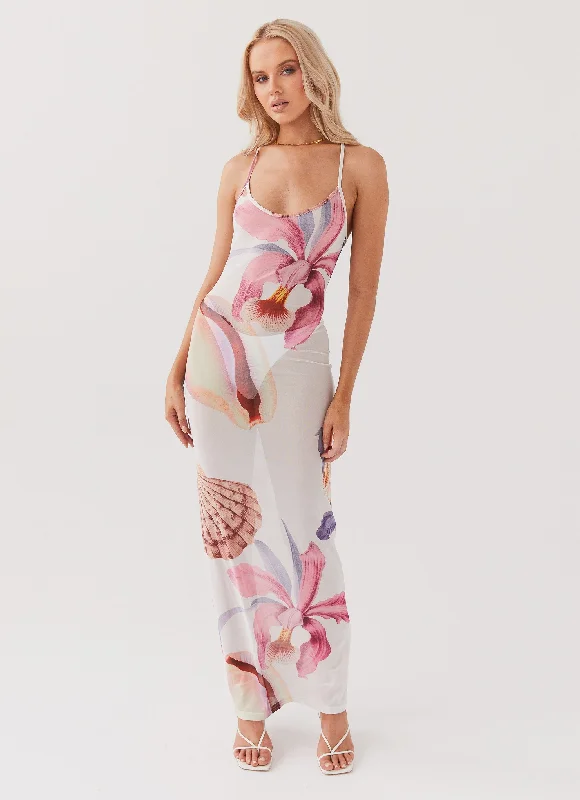 Love On The Run Maxi Dress - Seaside Bouquet