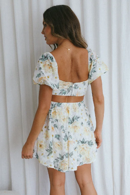 You're So Magic Cut-Out Mini Dress Floral Yellow